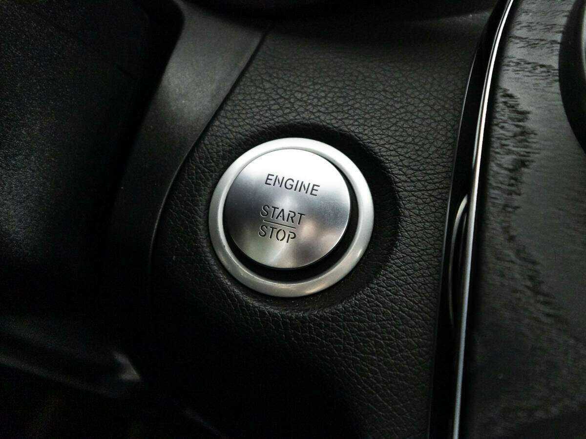 Mercedes-Benz C-Класс 2018 года с пробегом. Фото: #17