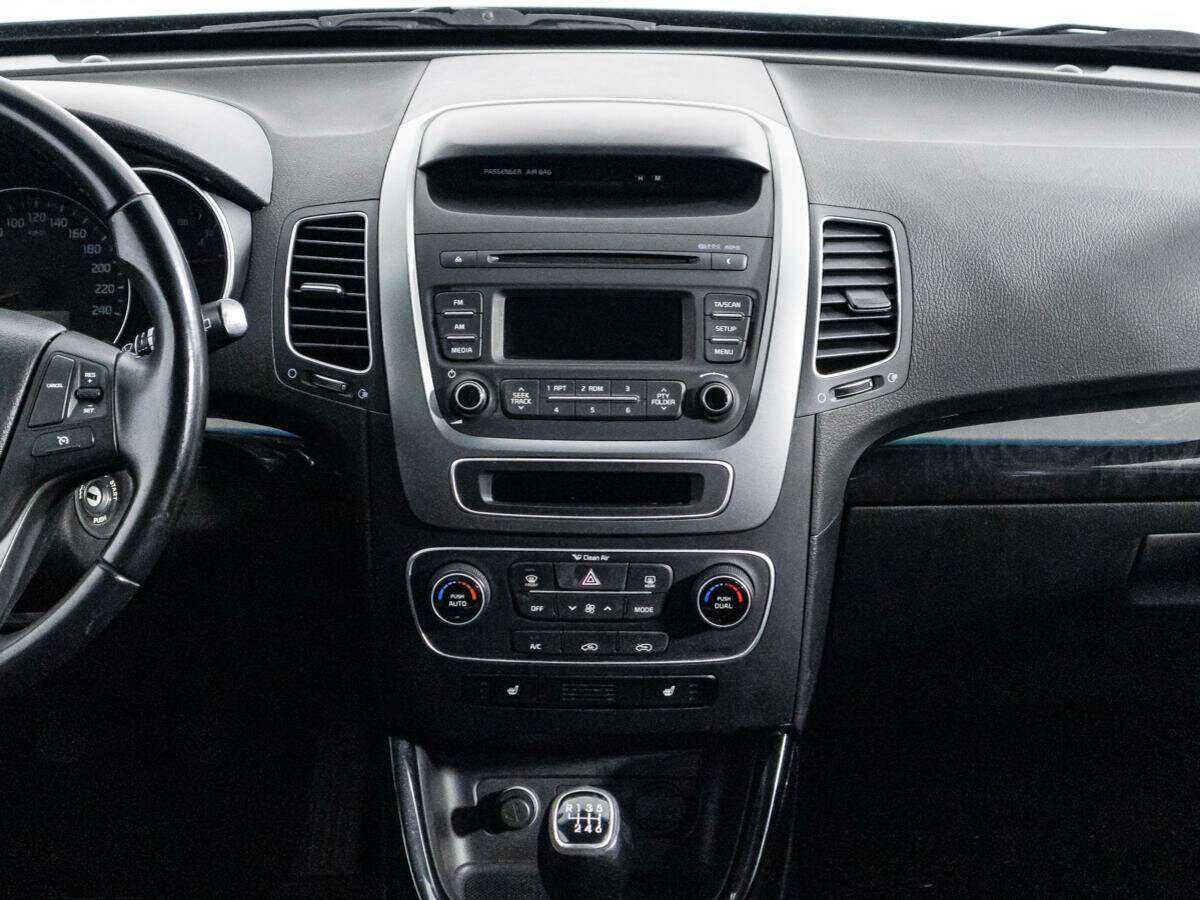 Б/У Киа Соренто 2015 года. Фото: #13