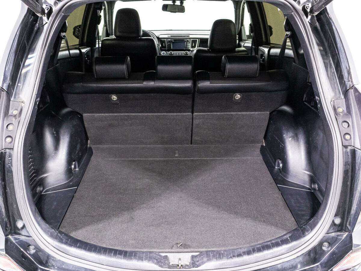 Toyota RAV4 2016 года с пробегом. Фото: #14