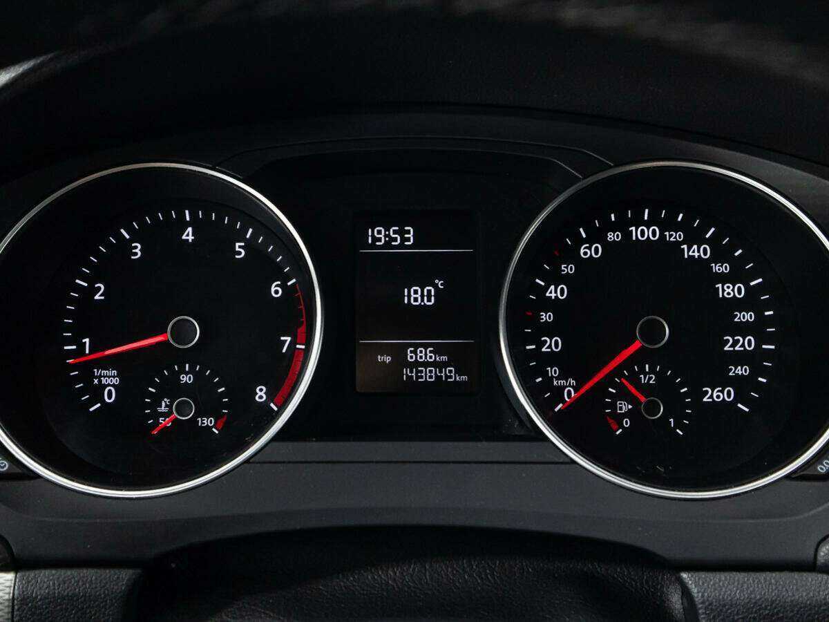 Б/У Фольксваген Джетта 2015 года. Фото: #11