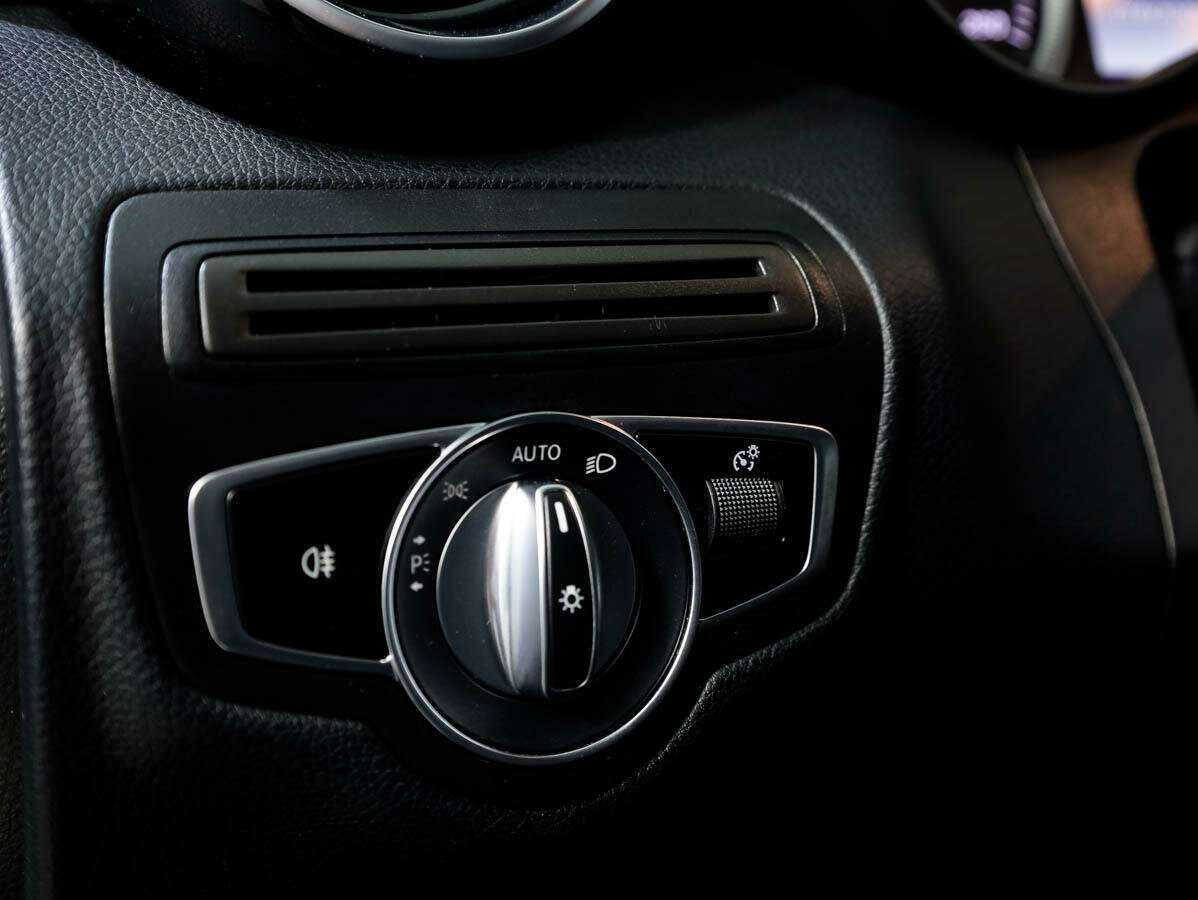 Mercedes-Benz C-Класс 2018 года с пробегом. Фото: #16