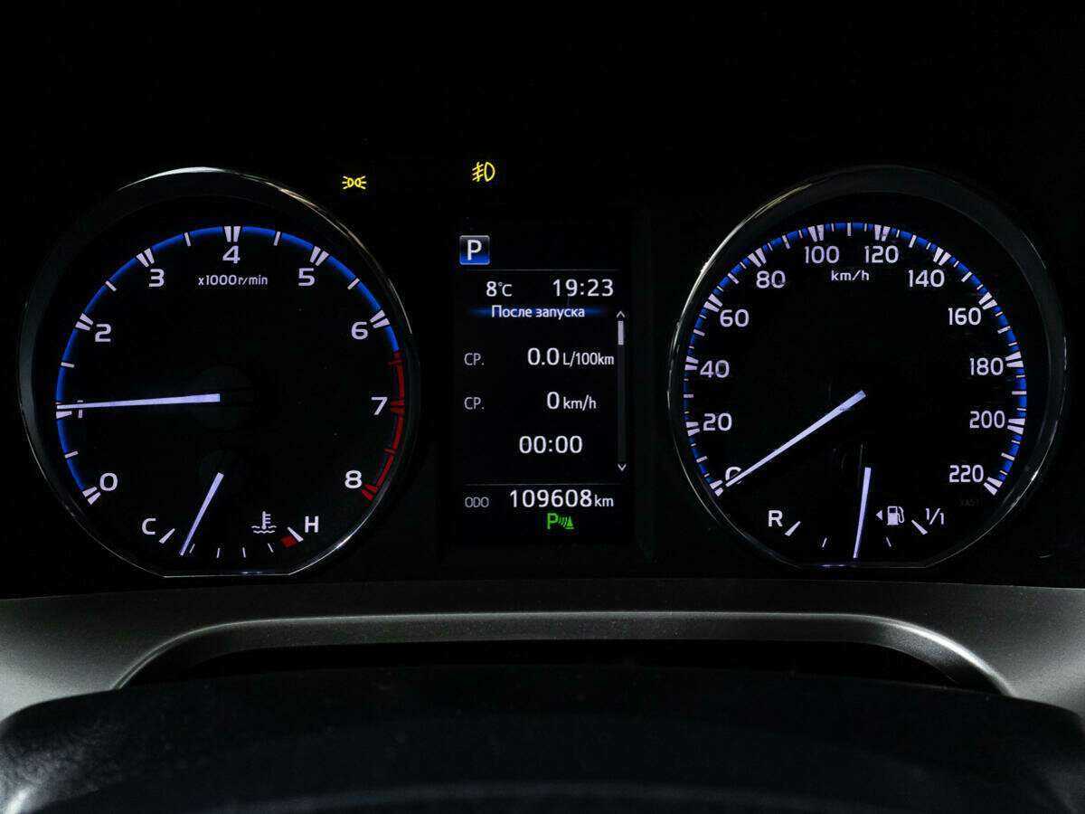 Toyota RAV4 2018 года с пробегом. Фото: #11