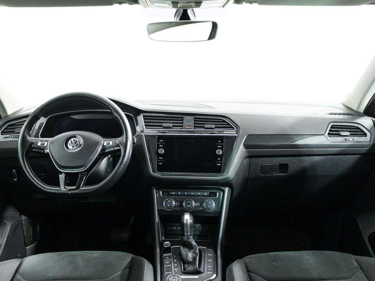 Б/У Фольксваген Тигуан 2018 года. Фото: #12