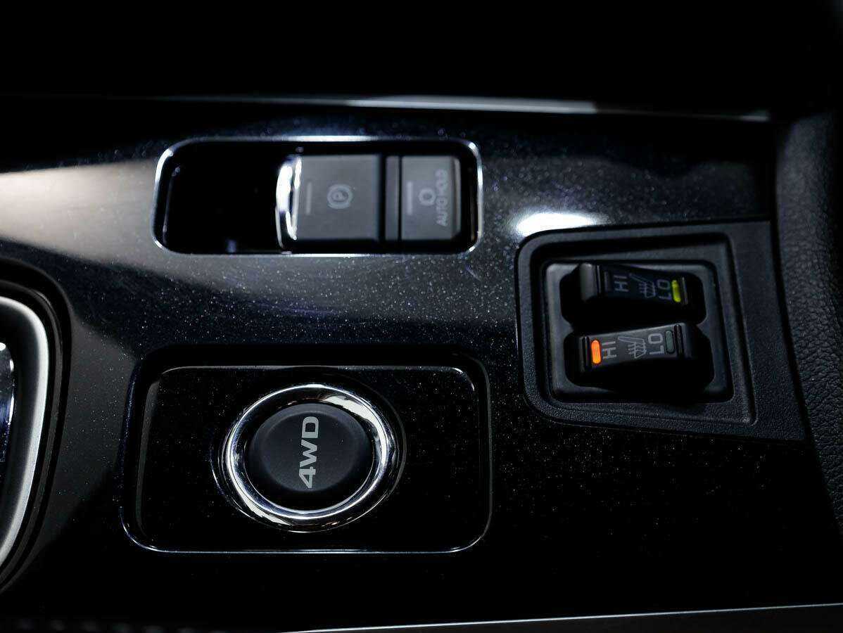 Б/У Митсубиши Оутлэндер 2018 года. Фото: #22