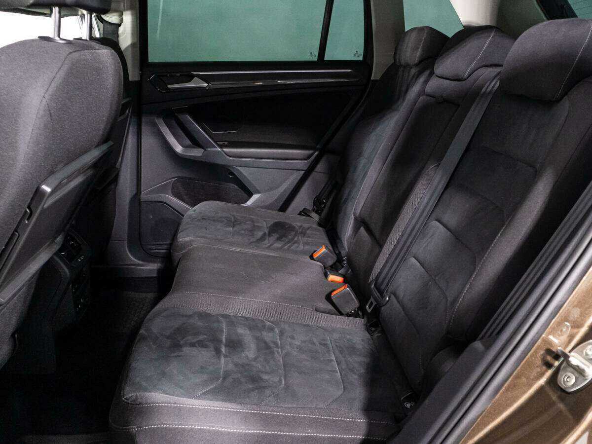 Volkswagen Tiguan 2018 года с пробегом. Фото: #9