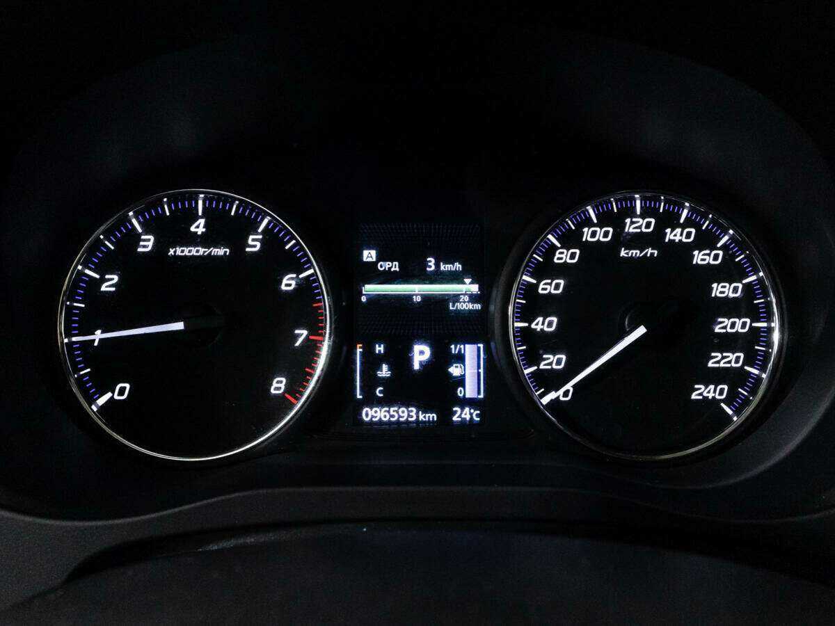 Б/У Митсубиши Оутлэндер 2020 года. Фото: #11