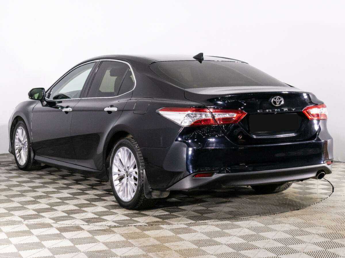 Toyota Camry 2018 года с пробегом. Фото: #6