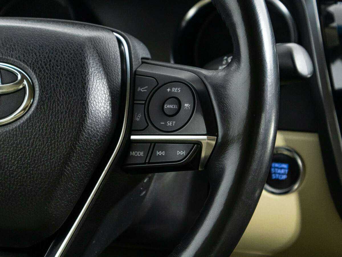 Toyota Camry 2018 года с пробегом. Фото: #24