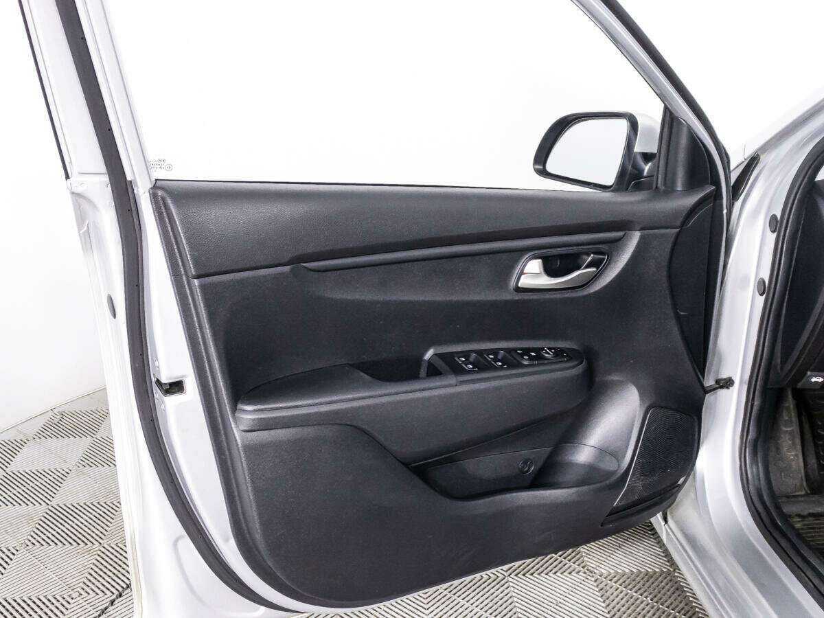 Б/У Киа Рио 2020 года. Фото: #25