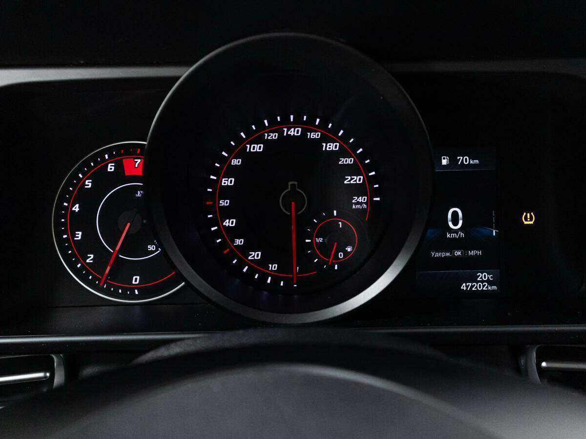 Б/У Хендай Елантра 2021 года. Фото: #11