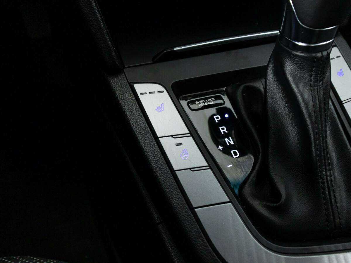 Б/У Хендай Елантра 2016 года. Фото: #16