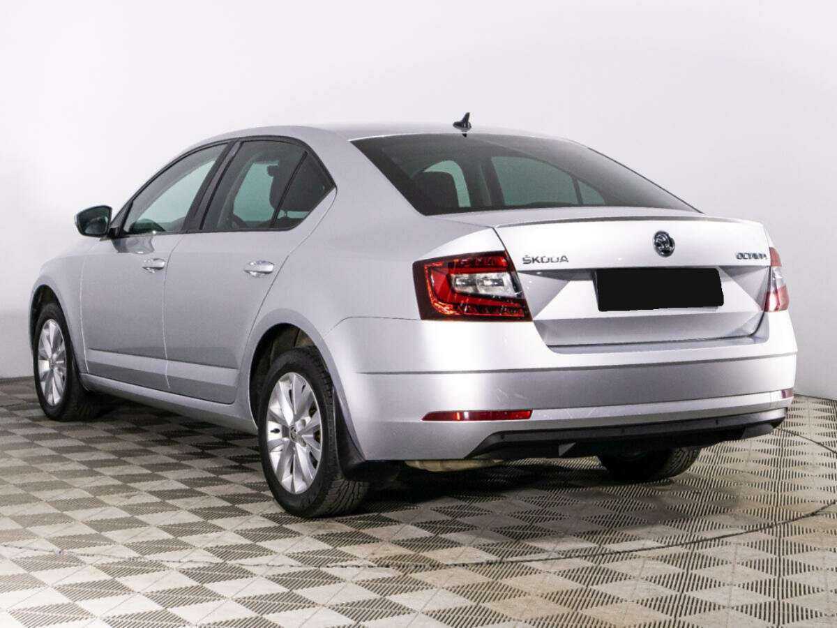 Б/У Шкода Октавия 2018 года. Фото: #6