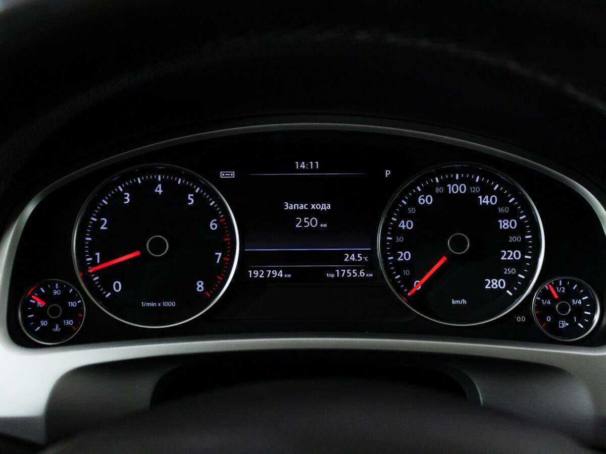 Volkswagen Touareg 2015 года с пробегом. Фото: #9
