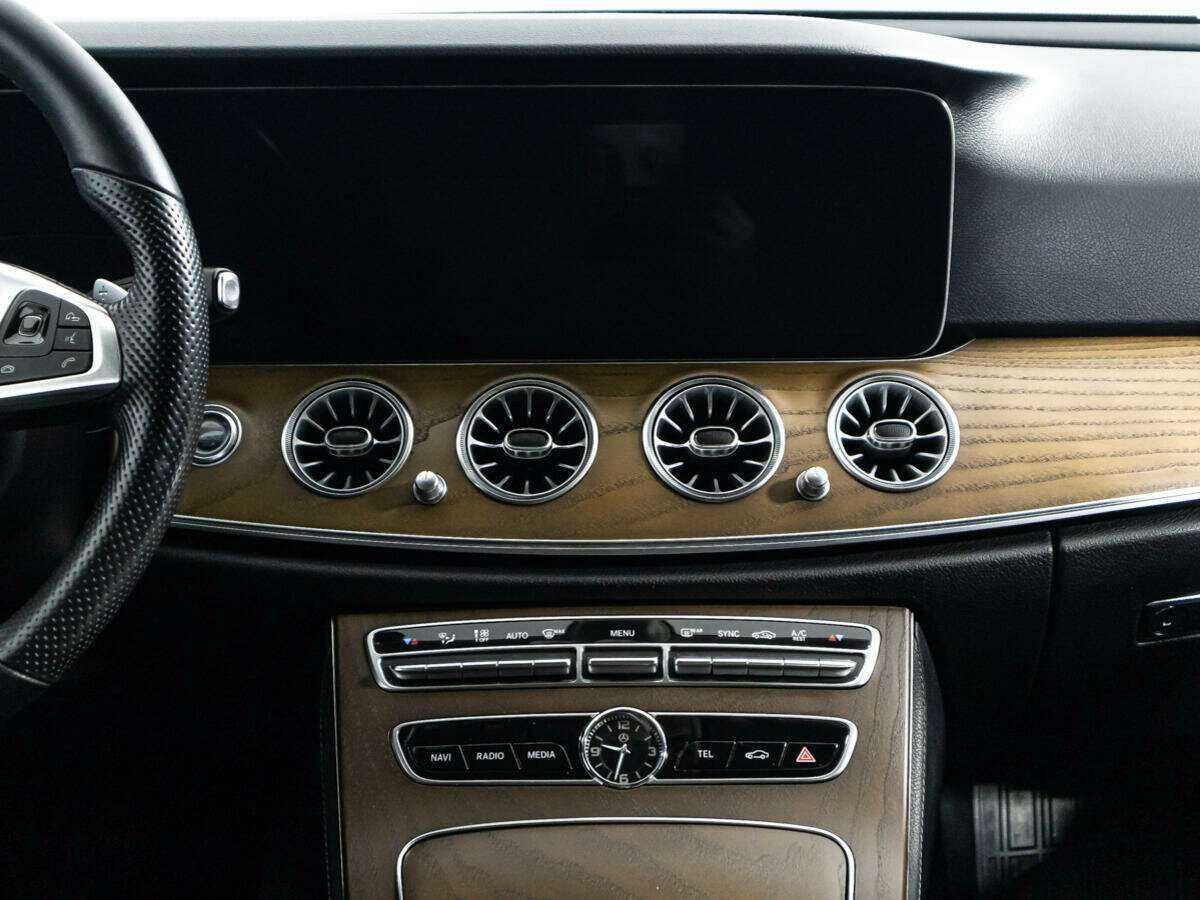 Mercedes-Benz E-Класс 2017 года с пробегом. Фото: #13