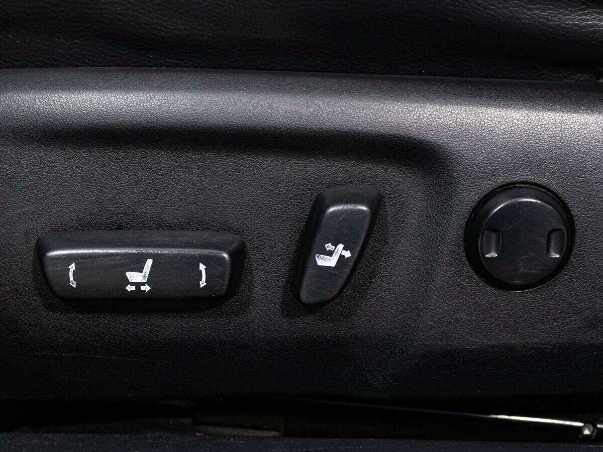 Б/У Тойота Камри 2012 года. Фото: #14