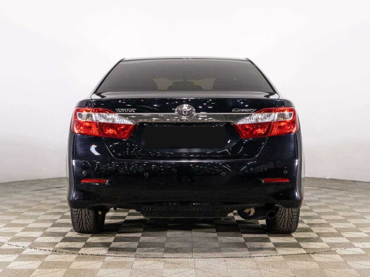 Б/У Тойота Камри 2012 года. Фото: #4