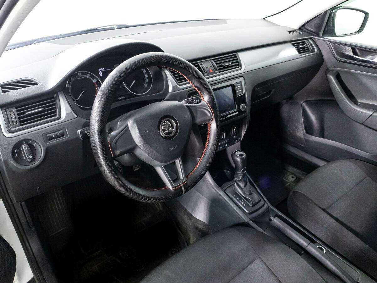 Б/У Шкода Рапид 2018 года. Фото: #10