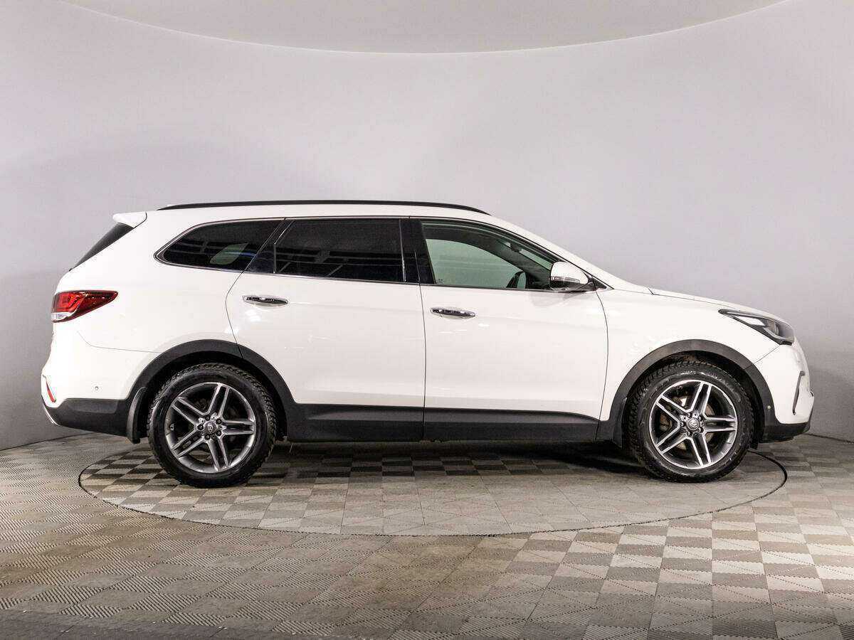 Б/У Хендай Санта Фе 2016 года. Фото: #3