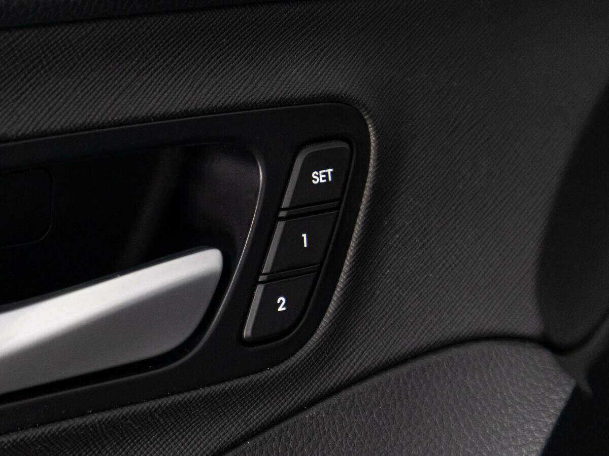 Б/У Хендай Санта Фе 2016 года. Фото: #15