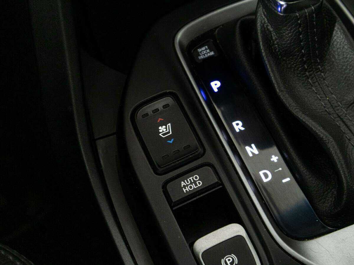 Б/У Хендай Санта Фе 2016 года. Фото: #19