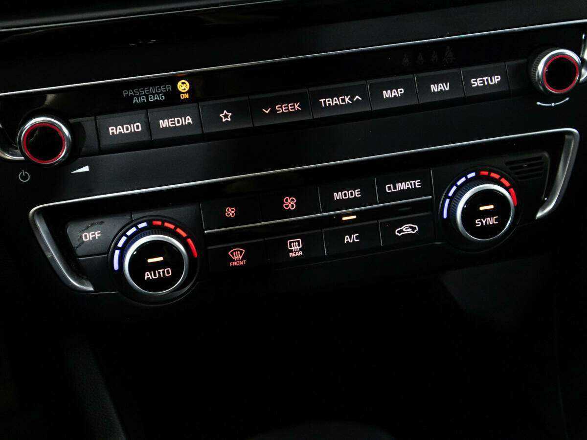 Б/У Киа Оптима 2019 года. Фото: #18