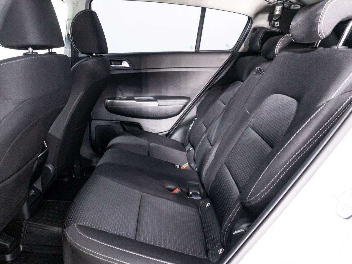 Б/У Киа Спортейдж 2020 года. Фото: #9