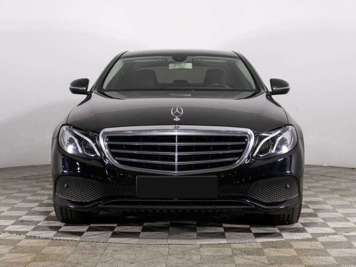 Mercedes-Benz E-Класс 2019 года с пробегом. Фото: #1