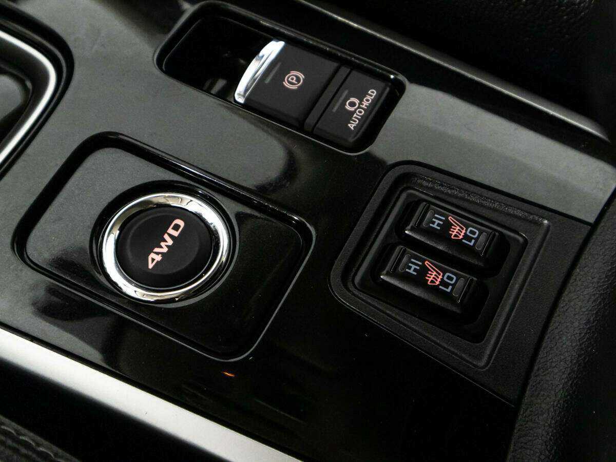 Б/У Митсубиши Оутлэндер 2017 года. Фото: #15