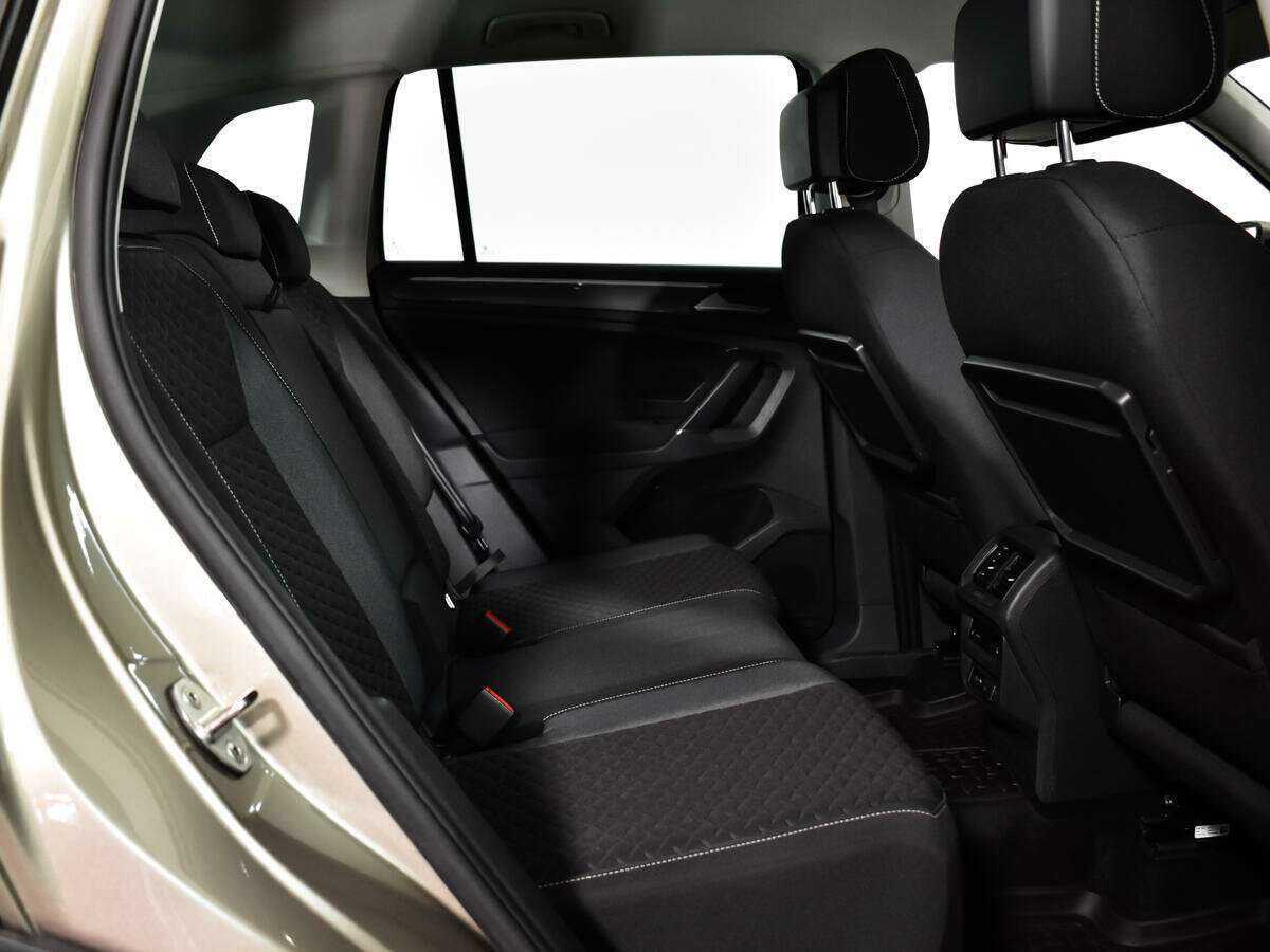 Б/У Фольксваген Тигуан 2018 года. Фото: #8