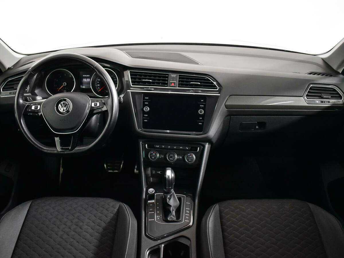 Б/У Фольксваген Тигуан 2018 года. Фото: #10