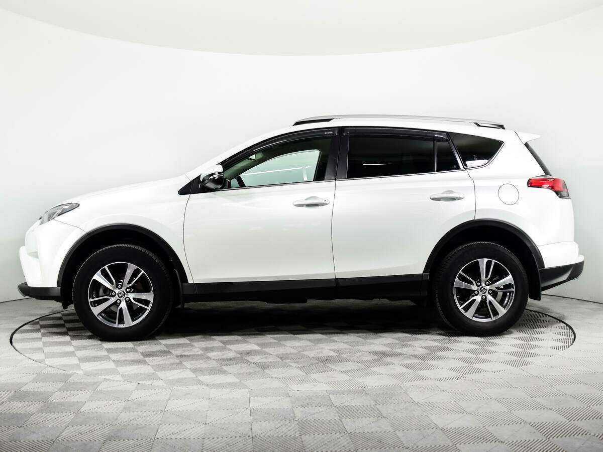 Toyota RAV4 2018 года с пробегом. Фото: #9