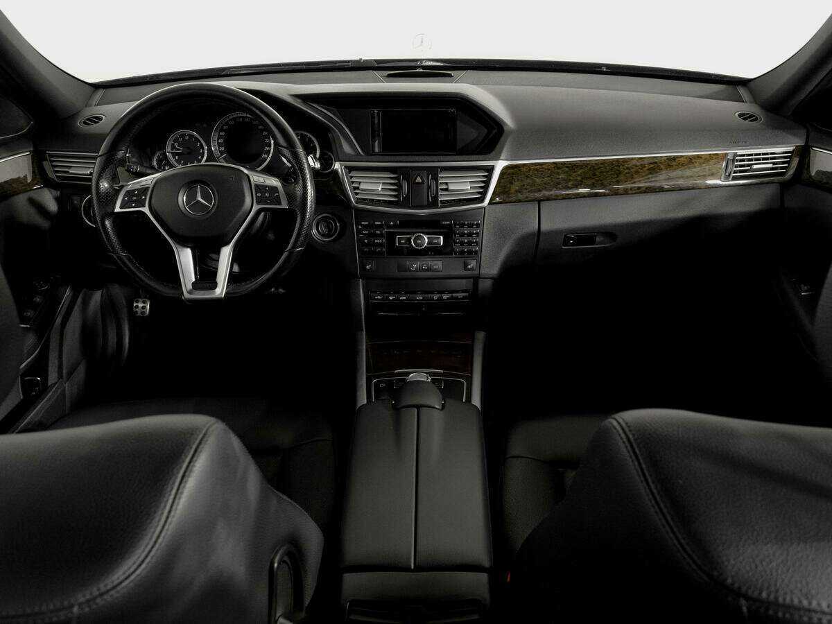 Mercedes-Benz E-Класс 2012 года с пробегом. Фото: #11