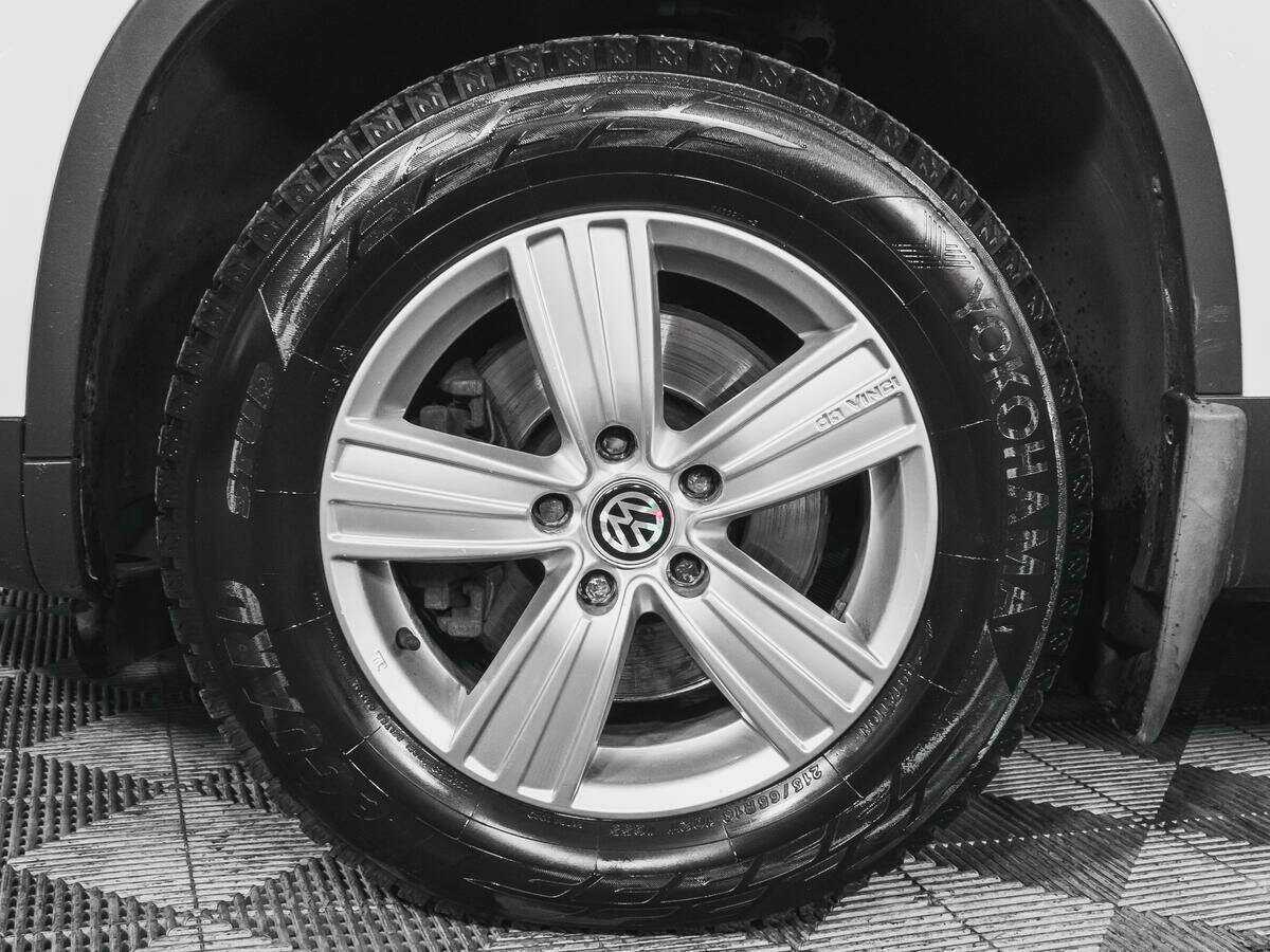 Б/У Фольксваген Тигуан 2012 года. Фото: #15