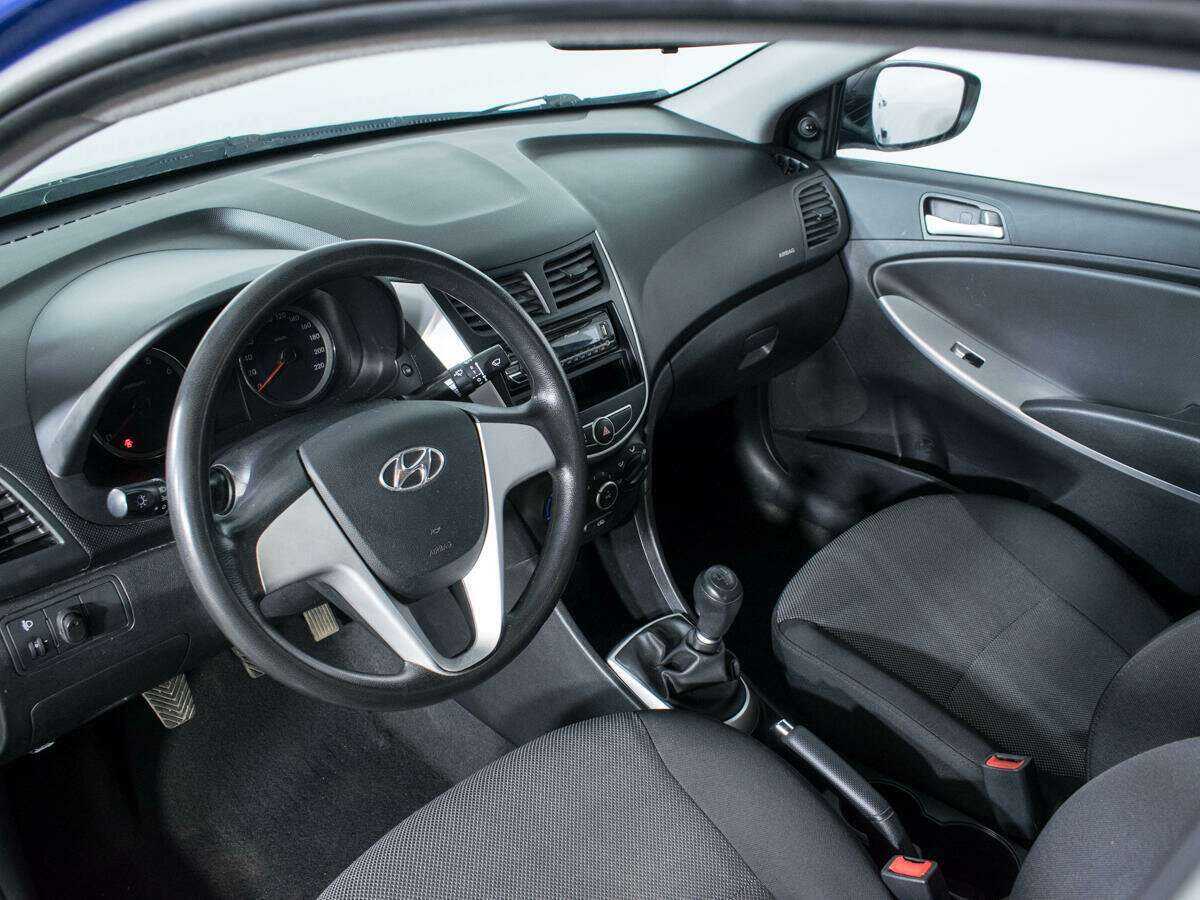 Б/У Хендай Солярис 2012 года. Фото: #12