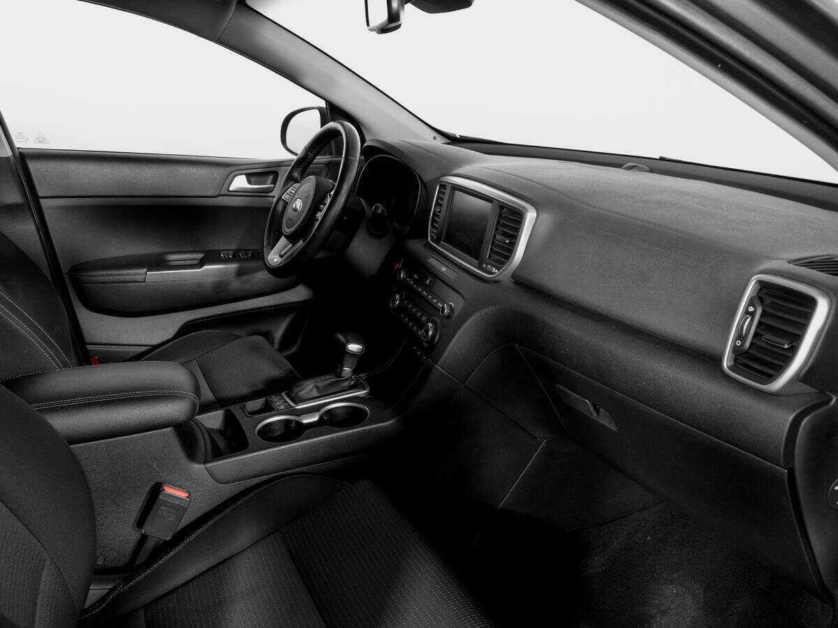 Б/У Киа Спортейдж 2020 года. Фото: #8