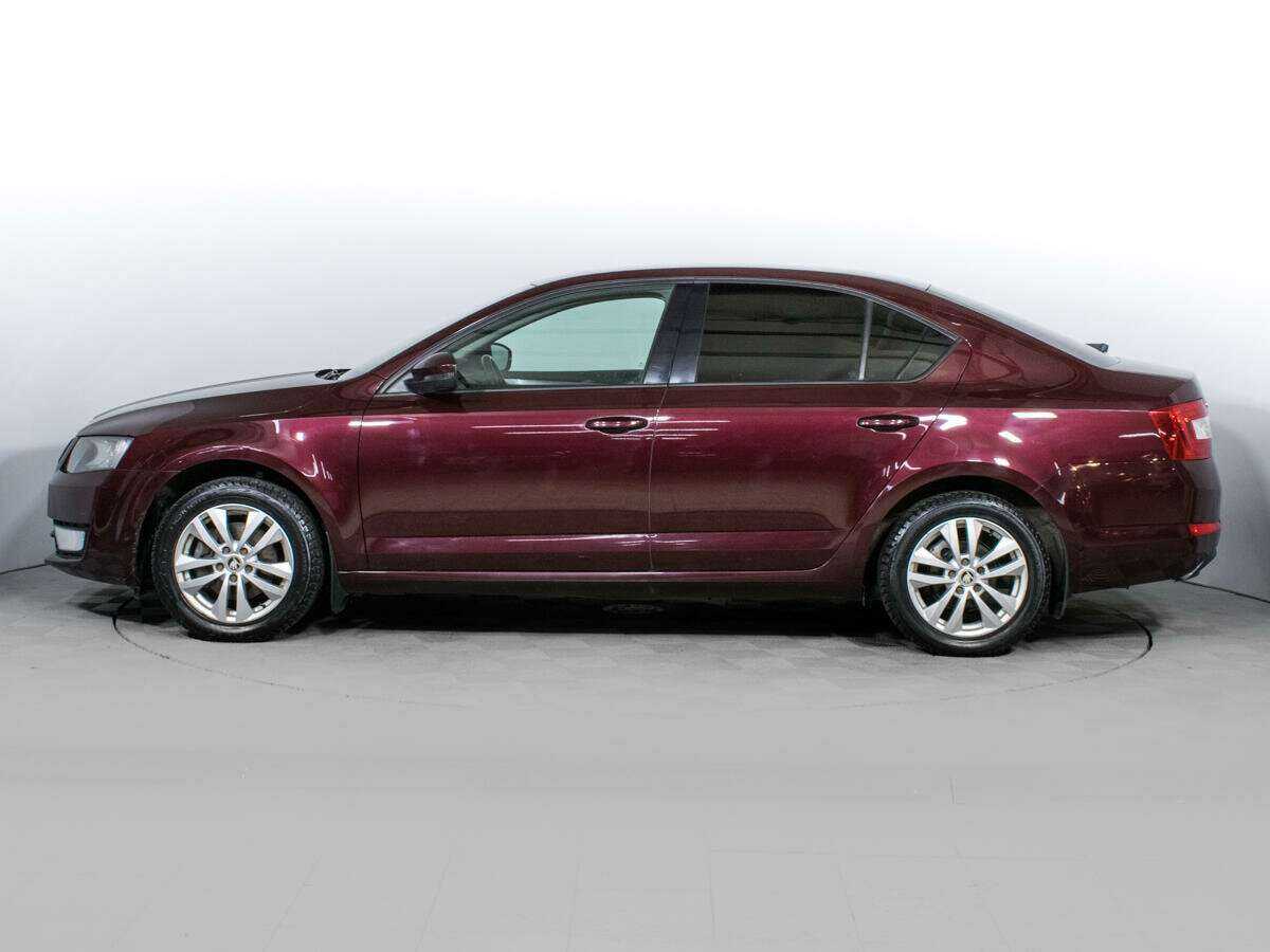 Б/У Шкода Октавия 2013 года. Фото: #7