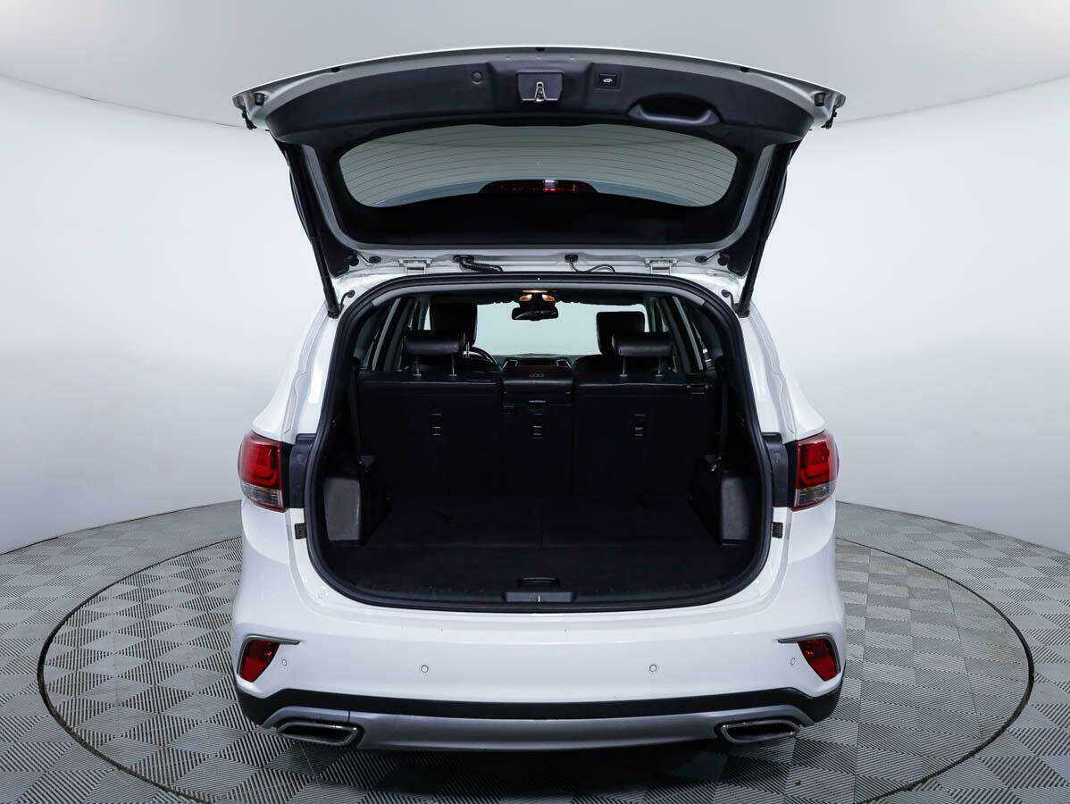 Hyundai Santa Fe 2017 года с пробегом. Фото: #23