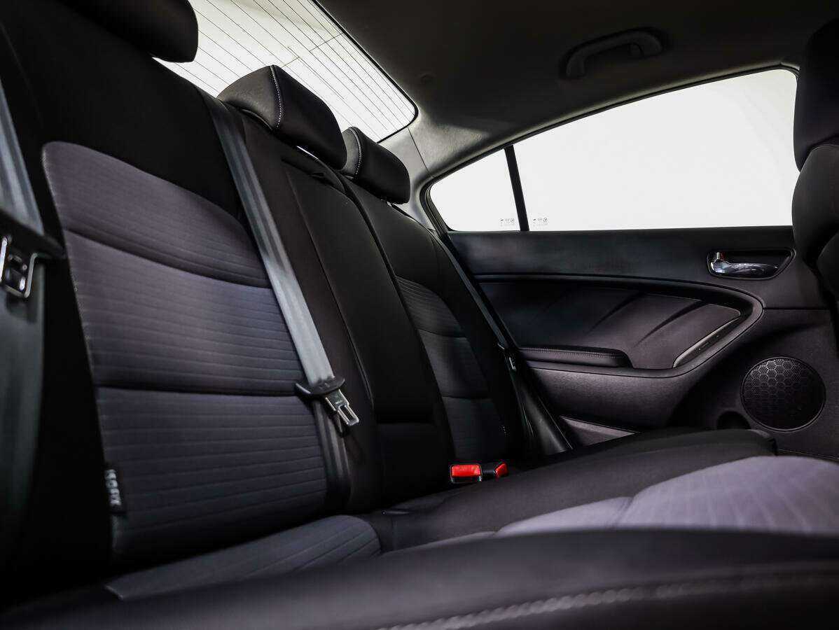 Kia Cerato 2015 года с пробегом. Фото: #11