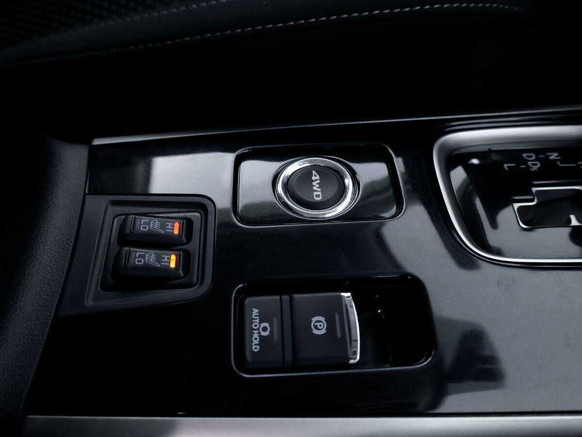 Б/У Митсубиши Оутлэндер 2018 года. Фото: #23