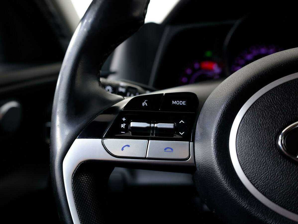 Hyundai Elantra 2021 года с пробегом. Фото: #22