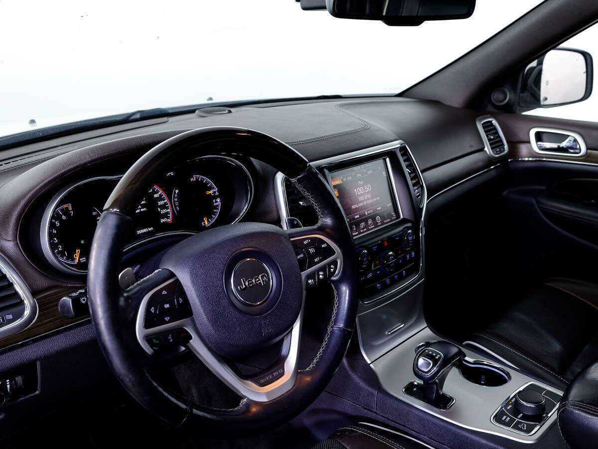 Jeep Grand Cherokee 2014 года с пробегом. Фото: #9