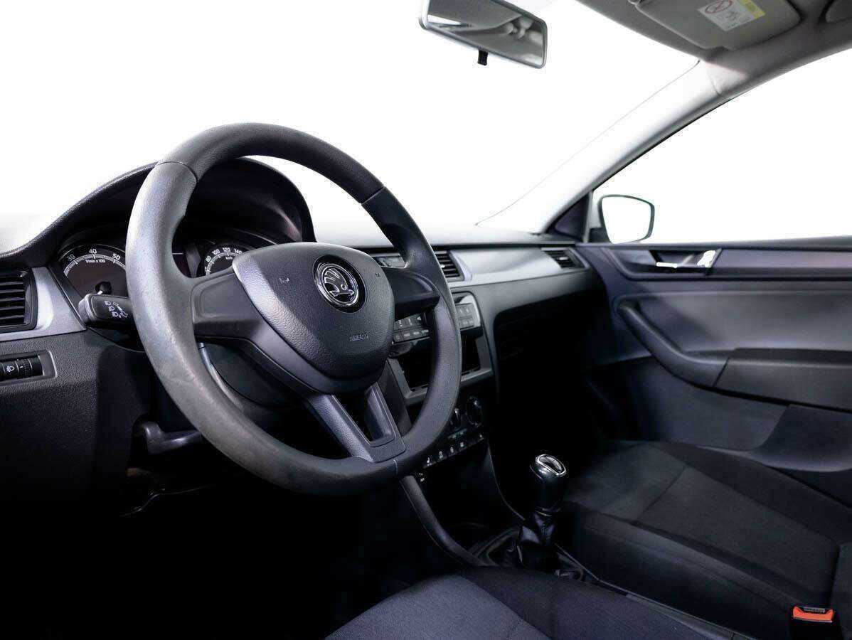 Skoda Rapid 2017 года с пробегом. Фото: #9