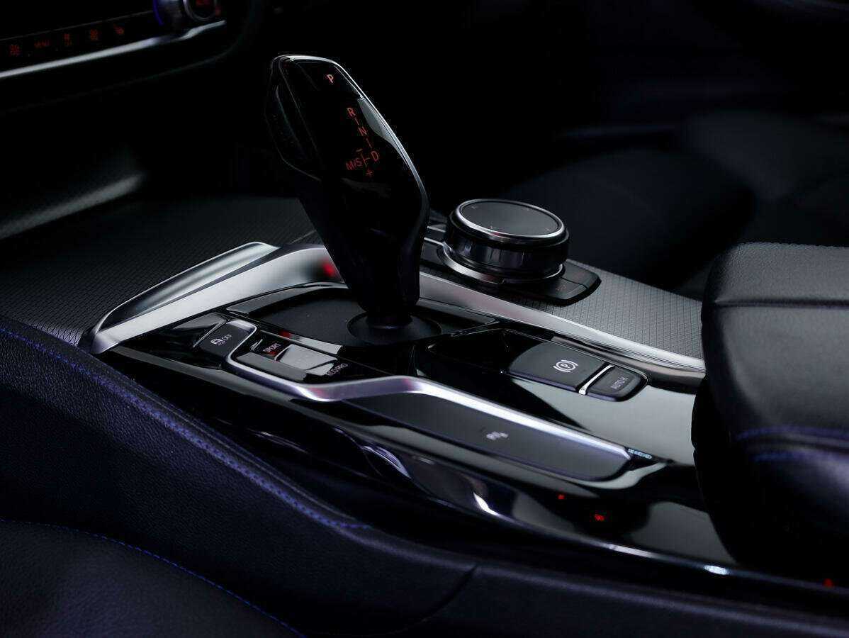 BMW 5 серии 2018 года с пробегом. Фото: #12