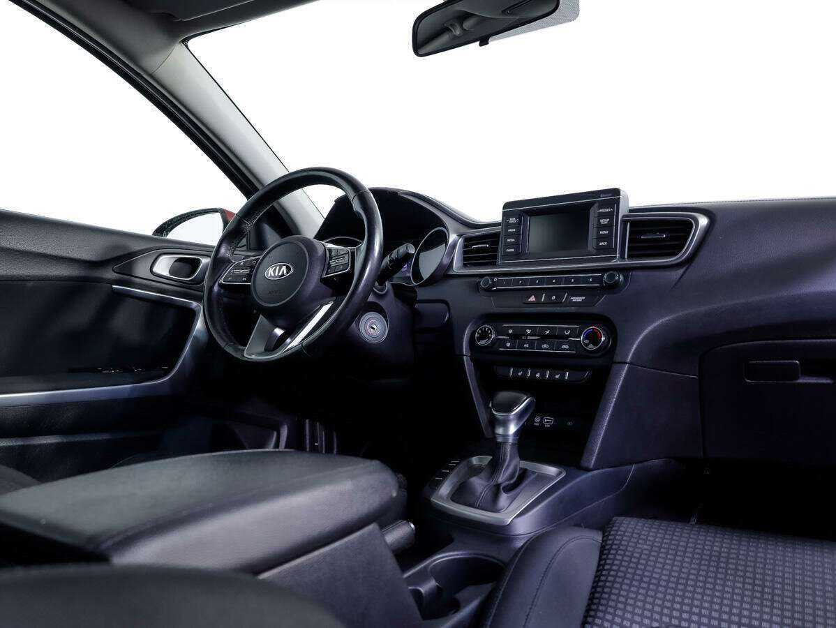 Kia Ceed 2019 года с пробегом. Фото: #7