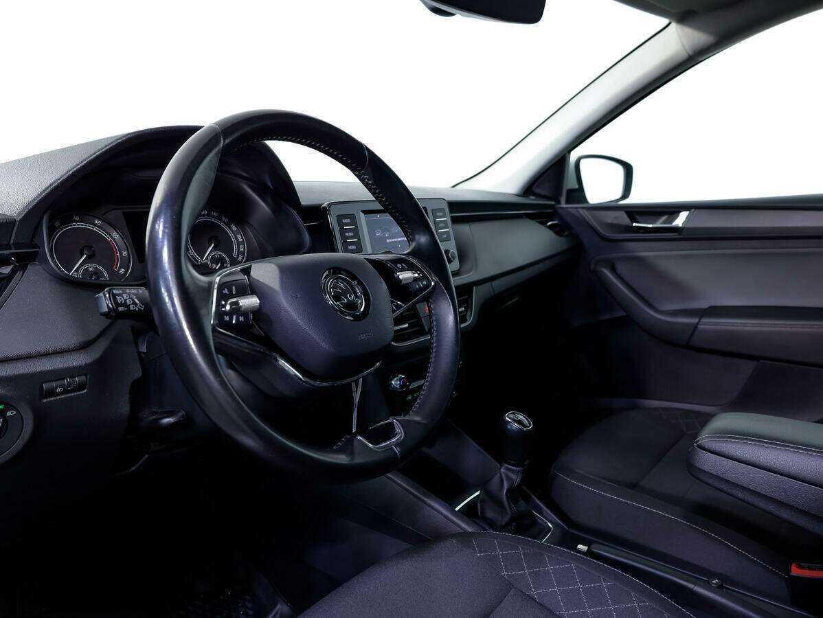 Б/У Шкода Рапид 2021 года. Фото: #8