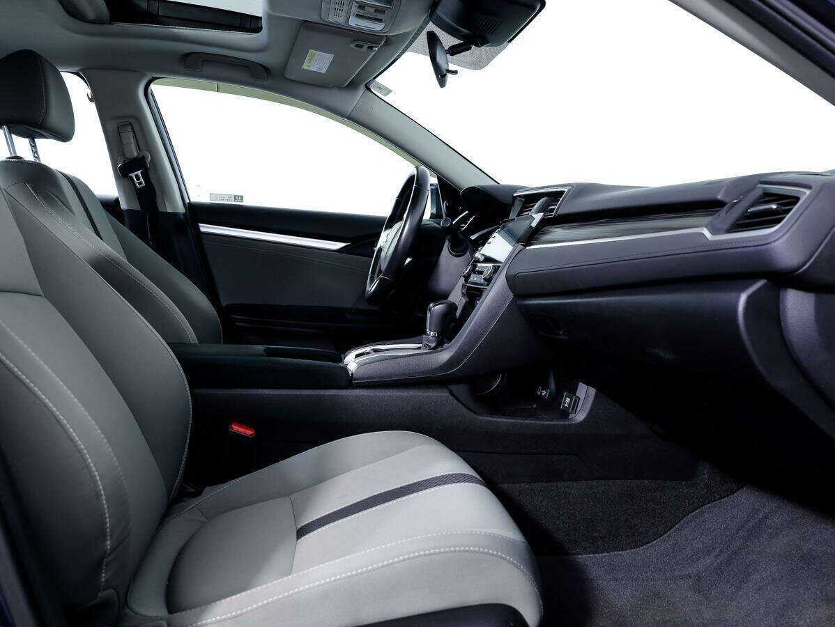 Б/У Хонда Цивик 2019 года. Фото: #10