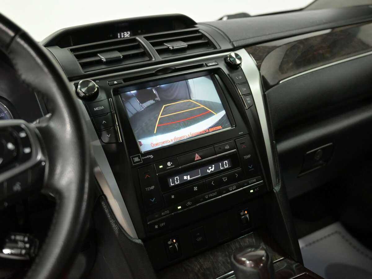 Б/У Тойота Камри 2017 года. Фото: #7