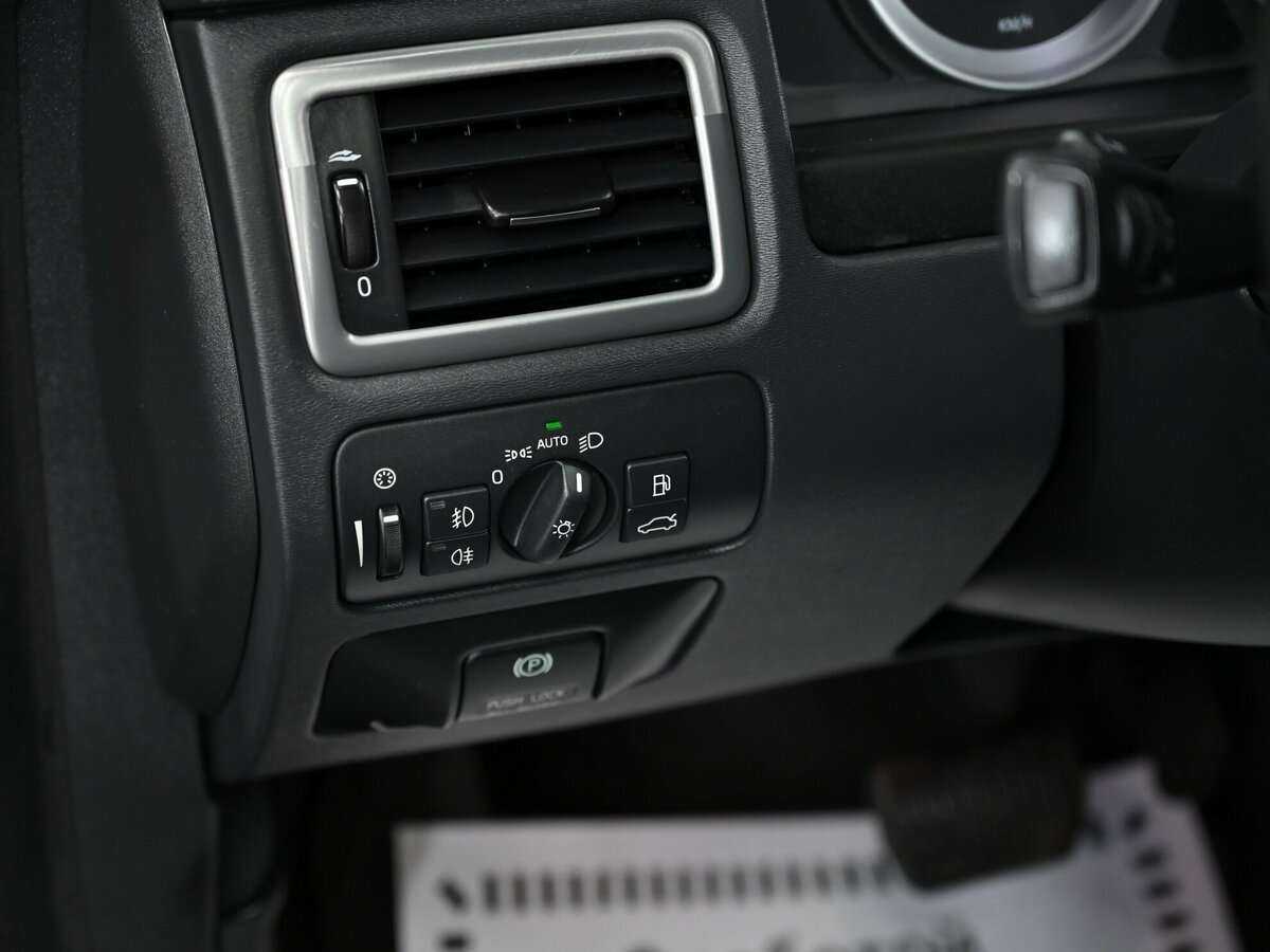 Б/У Вольво С80 2013 года. Фото: #8