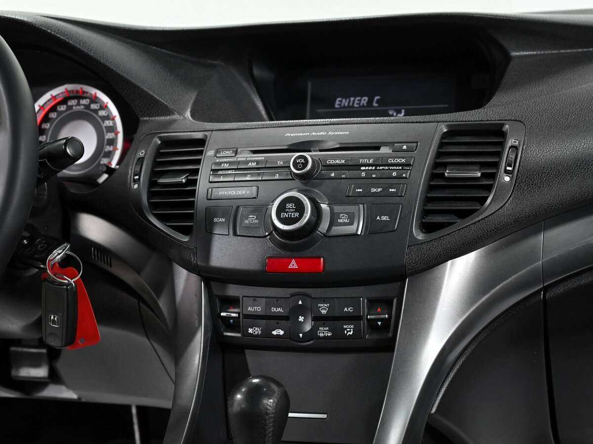 Б/У Хонда Аккорд 2012 года. Фото: #7