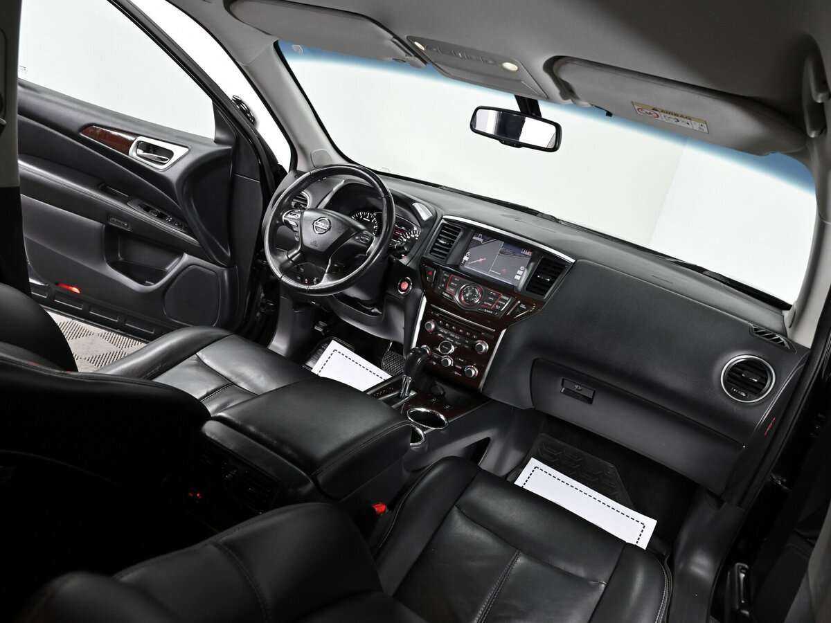 Б/У Ниссан Патфайндер 2015 года. Фото: #4